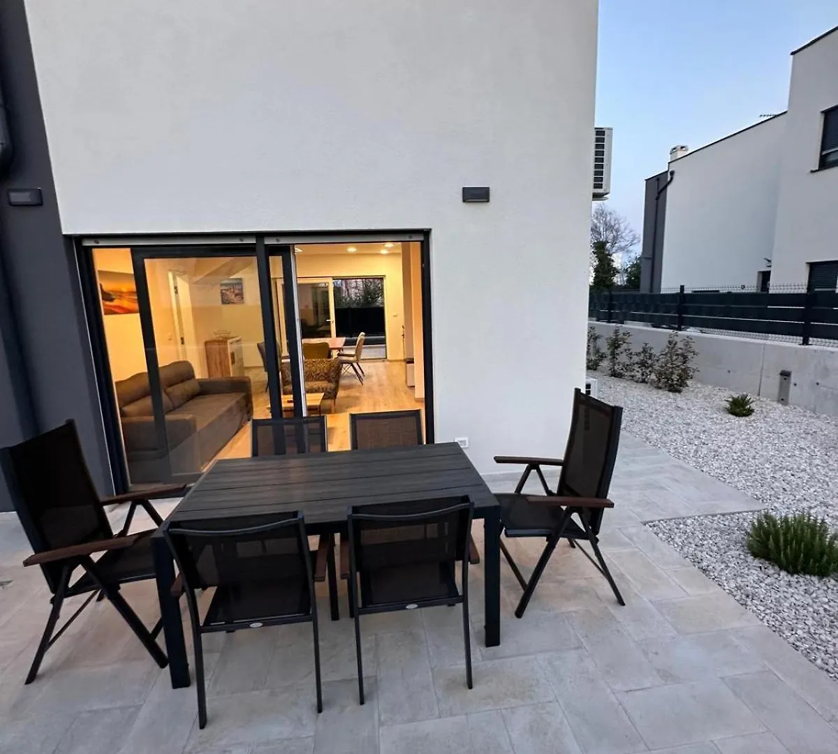 Luxury Villa With Private Pool Liznjan