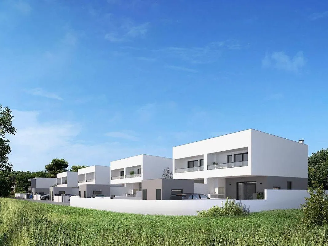 Luxury Villa With Private Pool Liznjan