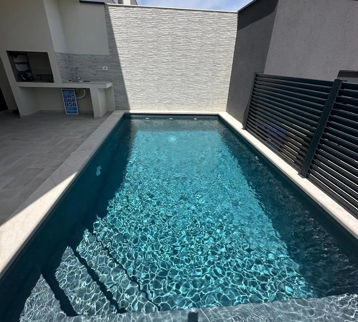 Luxury Villa With Private Pool Лижнян 0*,  Хорватия